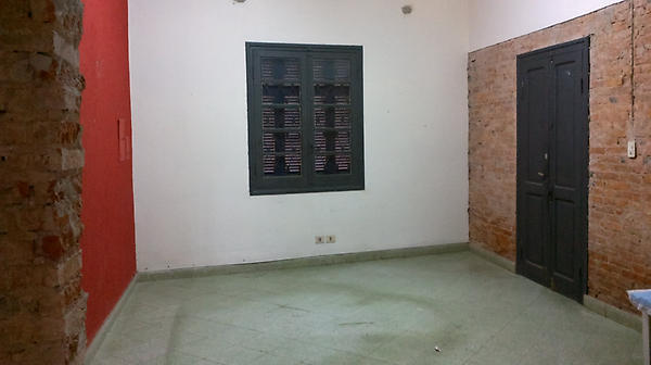 ogapeguaicha's tweet photo. OFICINAS ZONA CENTRO, TRES AMBIENTES, UN BAÑO, TRATAR AL (0981)448.700 http://t.co/8eDReiiH