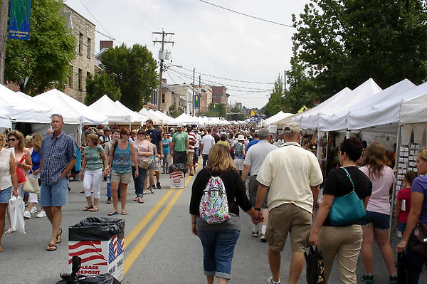 lesleeschaffer's tweet photo. Had a lovely day at the Shippensburg Corn Festival.  It was very nicely done. http://t.co/OsaguO4W