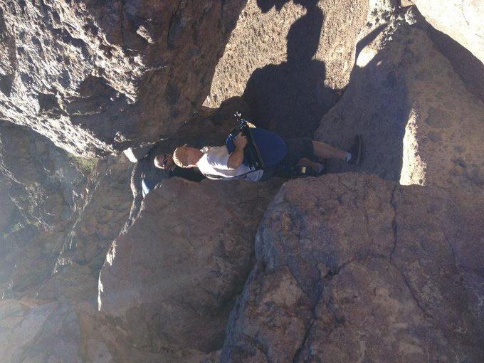 He of course found an excellent tour guide. Thank god.. Lol http://t.co/bwl0cnpP