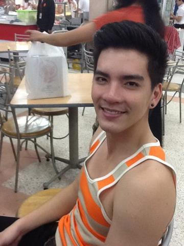 Gunangfa's tweet image. http://t.co/i6Aldpdin5หล่อทุกสถานะการ