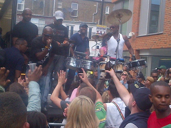 RonnyJaay's tweet image. The #Back295 sound at carnival yesterday was just too big @1MCDT &amp;amp; @mccreedmusic killed it