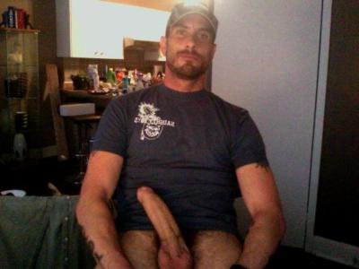 GuysDaily2's tweet photo. Hot Daddy http://t.co/Q02wck3I