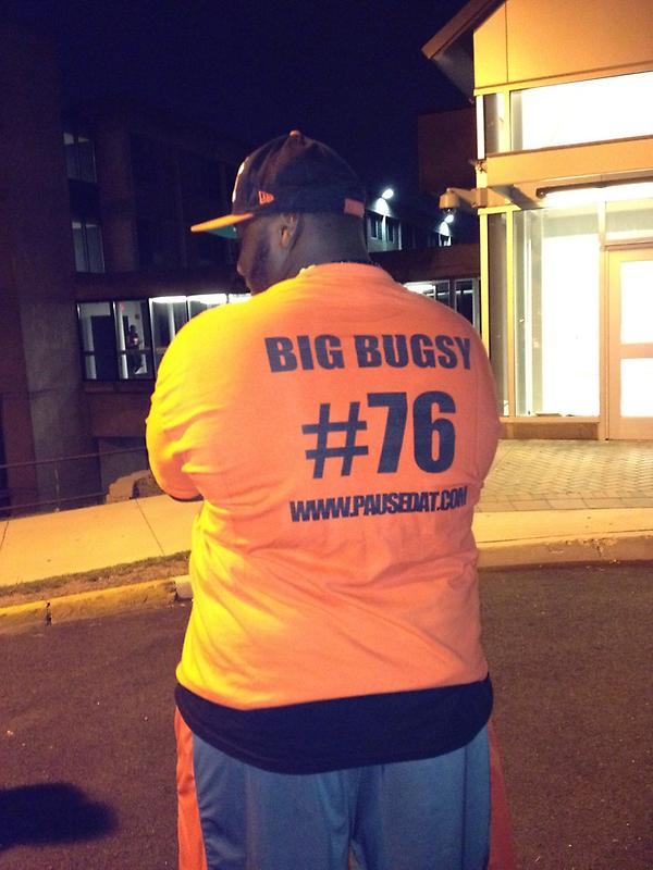 Pause_Dat's tweet image. #WillyP Football reppin the tee