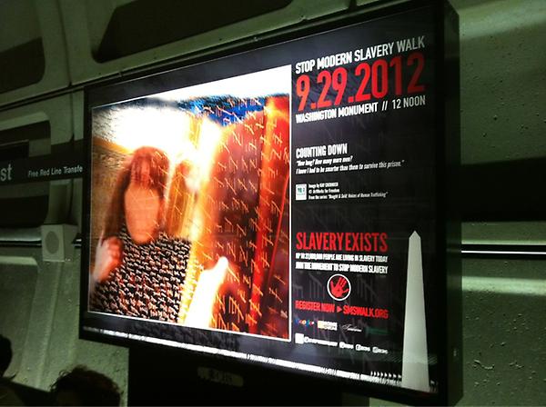 JessiDG's tweet image. Hey! Look what I found: #SMSWalk ads in Farragut West.