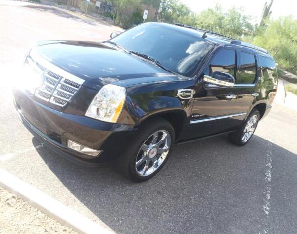 JustinLamb18's tweet photo. My new Escalade http://t.co/exAqeZMF