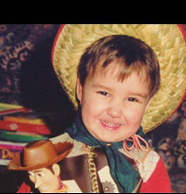 Sccrgrltoo's tweet photo. HAPPY BIRTHDAY LIAM I LOVE YOU <3 @Real_Liam_Payne http://t.co/LTtIqNIW
