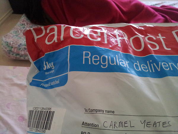 sikilou2541's tweet image. - rentz send my package not addressed to me bt @MeleFalala ; more proof of whos the fave child :/ LOL. #SensitiveIssues