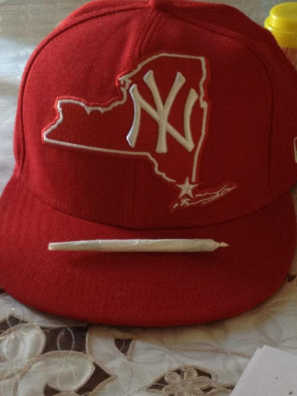 ChickenSckratch's tweet image. #XLstatus #2papers #1spliff #howIdo #heavysmoke #LOUDPACK