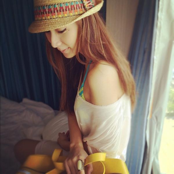 FarMaiii's tweet photo. สาว "มิ้นท์ ณัฐวรา" โต้ติดยาจนผอม รับข่าวเยอะบั่นทอน ปัดควงเวียร์ เที่ยวขอนแก่น แจงทำงาน ยันโสด #teenee http://t.co/9eBCQG2B
