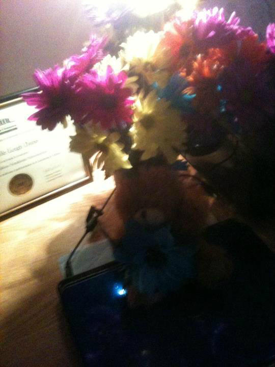 The teddy bear and flowers #oomf got me #colorfuldecorations