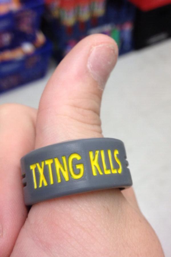 BHS_Tigers's tweet photo. Take the pledge you still have time #XTheTxt #bhstigers #oneteam http://t.co/L7KvCWXw