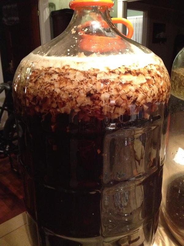 LongBeachGuild's tweet photo. Sean Caldwell's #CoconutPorter, fermenting with some delicious Coconut, come try it out and bring your cool friends. http://t.co/FrQ1IMlf