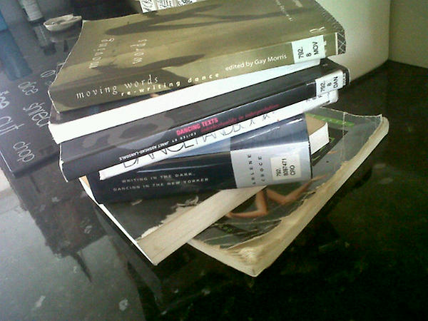 georgieDANCE1's tweet image. Summers over kids! #growedup #dancerscanread!