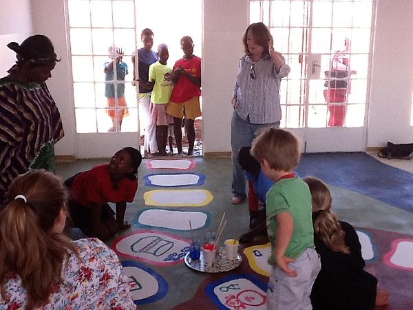 ZarasCenter's tweet photo. This warms our hearts: Zara's kids making the new Center beautiful #artprevails #somethingoutofnothing #lifeisbeautiful http://t.co/ld7VEGTv
