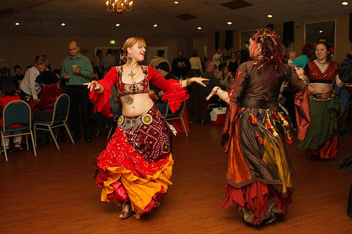 BellyrinaDance's tweet photo. It's Friday! Come party with @bombaybellyrina and the rest of @TheArabesque tonight :) http://t.co/yATV9dRB