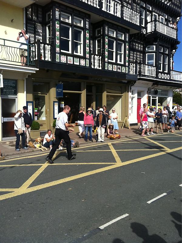 Run. Drink beer. Dash back. Congrats to <a href="/RCHDartmouth1/">Royal Castle Hotel</a> whose waiter won the #DartmouthRegatta2012 waiter race.