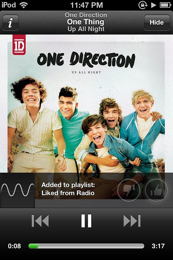 BieberSlaysBro's tweet image. OMG #RANDOMRADIO LOOK #OneDirection