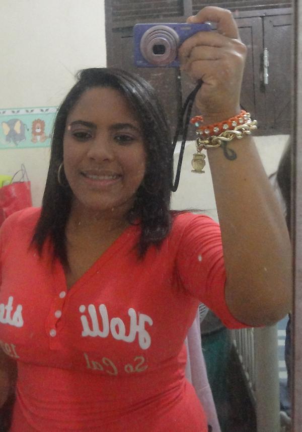 brunalai's tweet photo. Quero a logo do @forropegado em minha foto , tem como ? http://t.co/sX6Xfeym