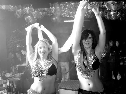 BellyrinaDance's tweet photo. It's a #Saturday! We're off to a shimmylicious evening of #bellydance. Care to join us? http://t.co/YbR6lM8e