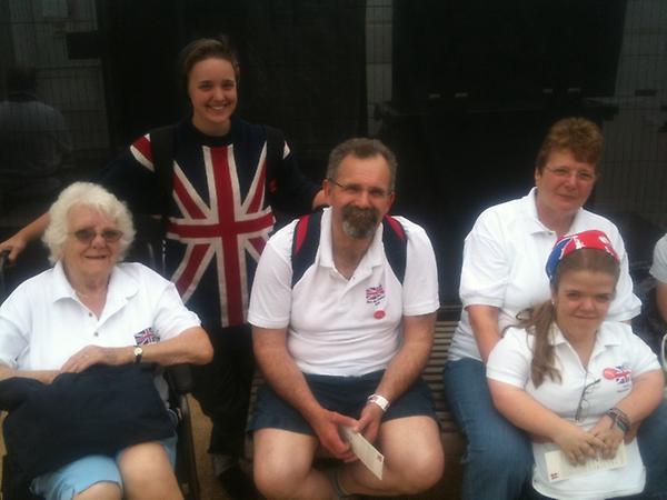 Tim_Lennox's tweet photo. @C4Paralympics Ellie's family just before THAT GOLD!! They must be so proud! #SuperhumanSaturday #extraordinary2012 http://t.co/bE4dwPxi