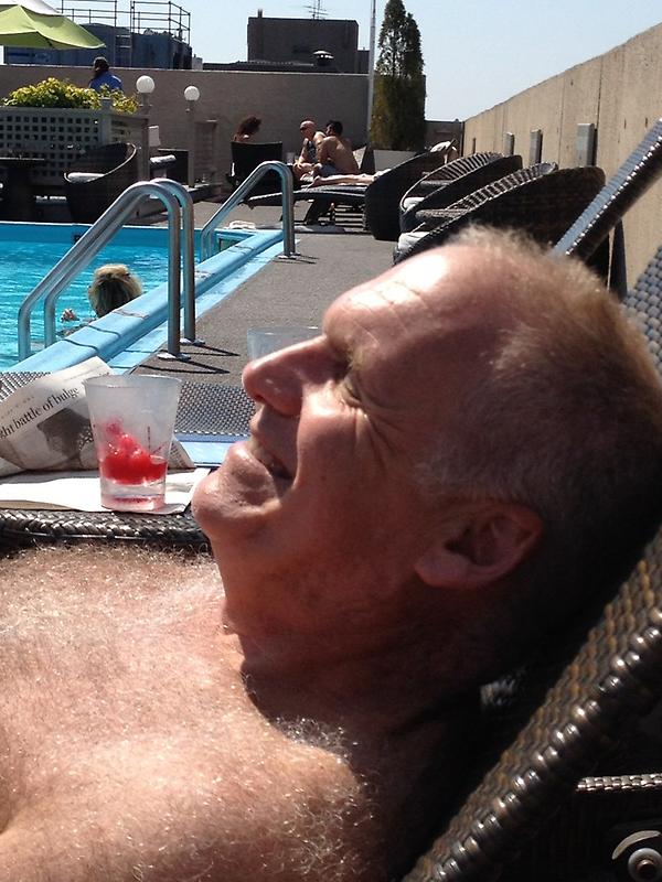 Enjoying Boston poolside #ontherooftop