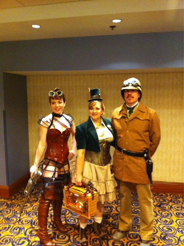 lfrances's tweet photo. Steampunk!! http://t.co/oxveHeUH