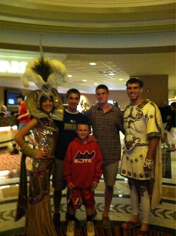 jbrk15's tweet photo. Caesar's palace http://t.co/ZmbXi5TB