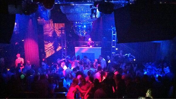 VirginHotelsLV's tweet photo. Body English #AfterHours still going strong here @hardrockhotellv #Vegas lets keep the party going!!! #LDW2012 http://t.co/hq5hPss3