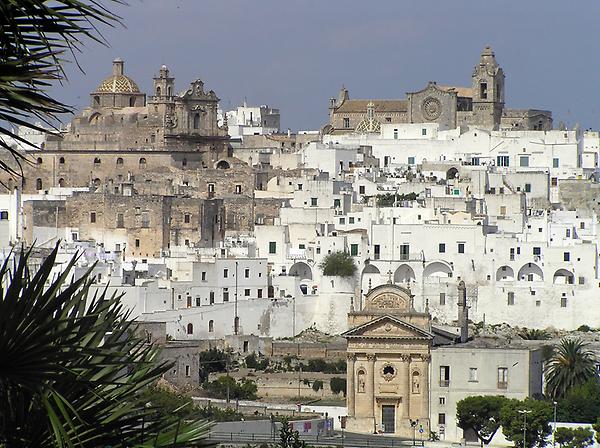 Just a little sample of what I may be painting in seven days! #Ostuni
#PaintingCampaign