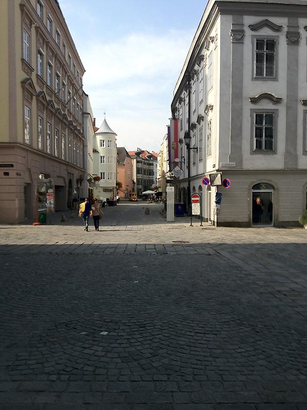 MisterCharacter's tweet photo. Ein Spaziergang durch die Altstadt #missingcharacter #pfad1 http://t.co/OdRa4vjU