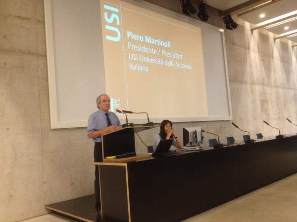 lorenzocantoni's tweet photo. #USIwelcome saluto alle matricole! http://t.co/20lPRlK5