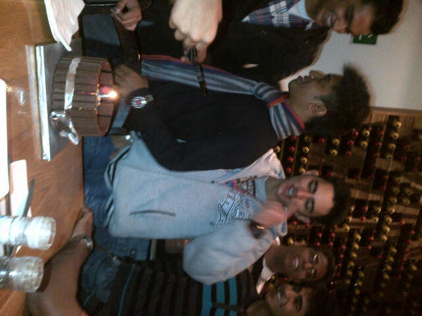 sheldy07's tweet photo. http://t.co/d0GGLcem