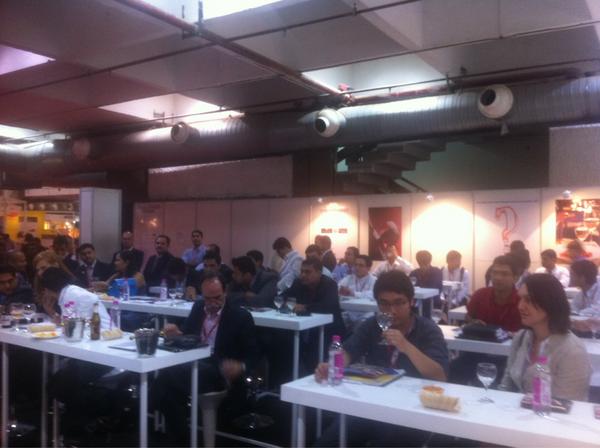 magandeepsingh's tweet image. #ISC2012 packed house!50+ people attending+tasting along. doing a work your with the wines including #Fratelli sette