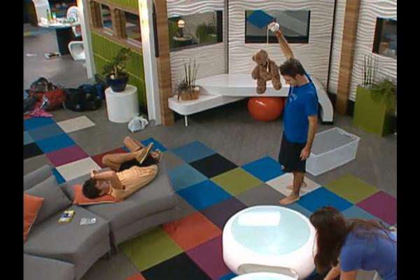 Dan hangs Ian's teddy bear. Ian- "What are you doing to him?!" #BB14