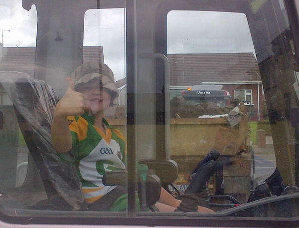 brendanmcveigh1's tweet image. The foreman was in mighty form today #superworker