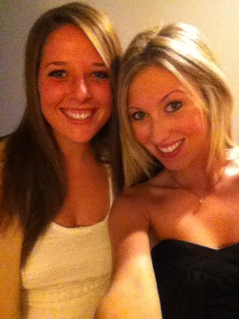 Amcyr's tweet photo. My girl @NVase all dolled up #tiff #t.o http://t.co/sspJTEIt