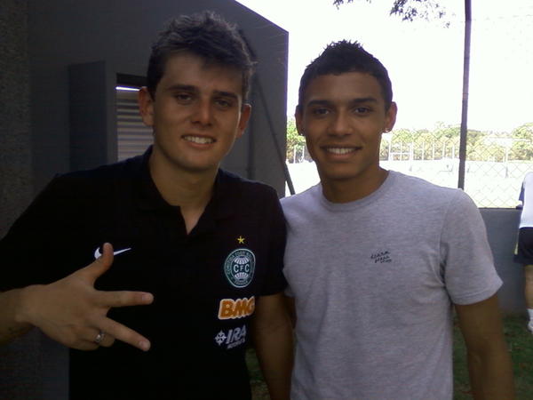JuliiooCeesar's tweet photo. Olha o langue ! http://t.co/X0EJbvWF