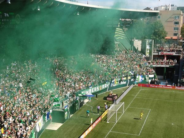 Had a great time at the Timbers game!! Thx @MerrittPaulson <a href="/TimbersFC/">Portland Timbers</a>!!! #RCTID