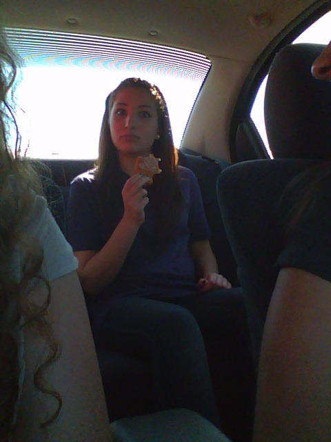 _downtomarsgirl's tweet image. This is @KenIfuckyobitch in her prime eating 4 McChickens #notone #nottwo #notthree #FOUR