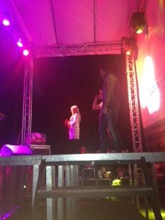 AO_Kcell's tweet photo. Для жителей #Бурундай, выступает группа @official_domino на #ActivFest! Судя по аплодисментам, зрители их очень любят.. http://t.co/qGWdkKeZ