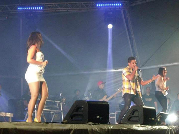 JACKSONMARONY's tweet photo. Agora é o meu momento junto com minha banda eu vou conquistar o brasil.. Isso e @desejoproibido http://t.co/esFYF5of