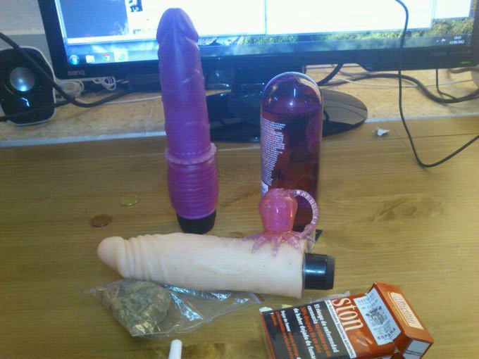 Esto es lo unico qur yo y @RachelWoods_XXX  necesitamos para ser felices.. http://t.co/qBl7iRXF<a class="tags" target="_blank" title="On Twitter" href="/?out=eyJ0eXAiOiJKV1QiLCJhbGciOiJIUzUxMiJ9.eyJpYXQiOjE3MjA5NjU4MDYsImlzcyI6InR3cG9ybnN0YXJzLmNvbSIsIm5iZiI6MTcyMDk2NTgwNiwiZXhwIjoxNzUyNTAxODA2LCJyZWRpcmVjdF91cmwiOiJodHRwczovL3R3aXR0ZXIuY29tL1JhY2hlbFdvb2RzX1hYWCJ9.JKjdNMj0OIIsW8FFZA95aGV7fDZjAedjQAzBerKv-5bzIXj4m_s91WWgXa4dHVi7XIwDVoI1y-CvmKULQKQRYQ">@RachelWoods_XXX</a><a href="/tag/cupcackes"class="tags"><span>#cupcackes</span></a>