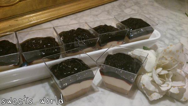_sweets_world's tweet photo. تشيزكيك لذيذ http://t.co/BJt5kHTl