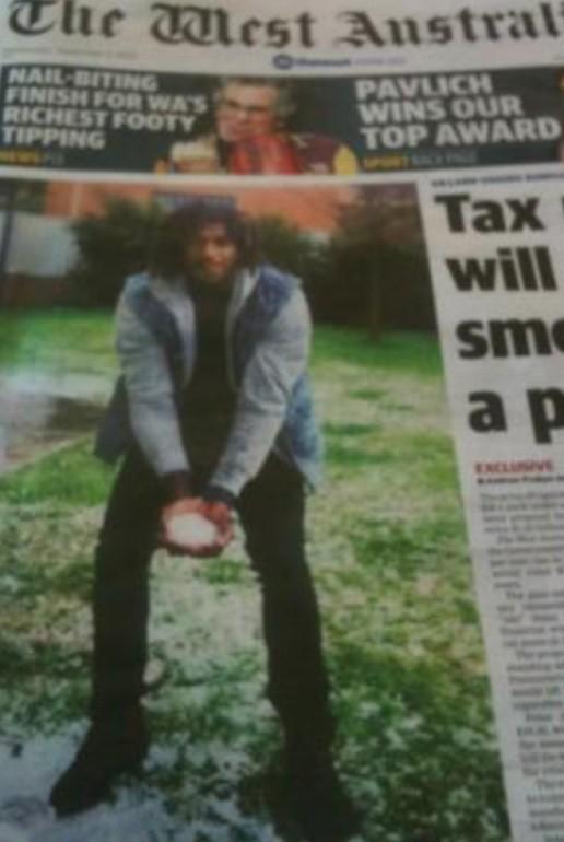 NicNat's tweet photo. Stay on the back page fool, save the front for real issues #mybrothersfeedback #ihearya #slownewsday http://t.co/8hgbxBtT