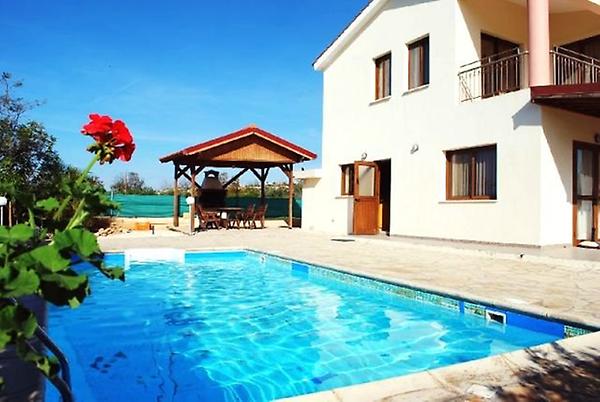 wearecyprus's tweet photo. RT if you wish you were staying at the fantastic Villa Pelagi in Coral Bay in Cyprus! http://t.co/HjO00Jwg