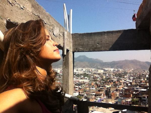 Nandacostareal's tweet photo. Dia lindo! Salve o Alemão!@Rene_Silva_RJ @gloriafperez #SalveJorge http://t.co/OPKeFFEn