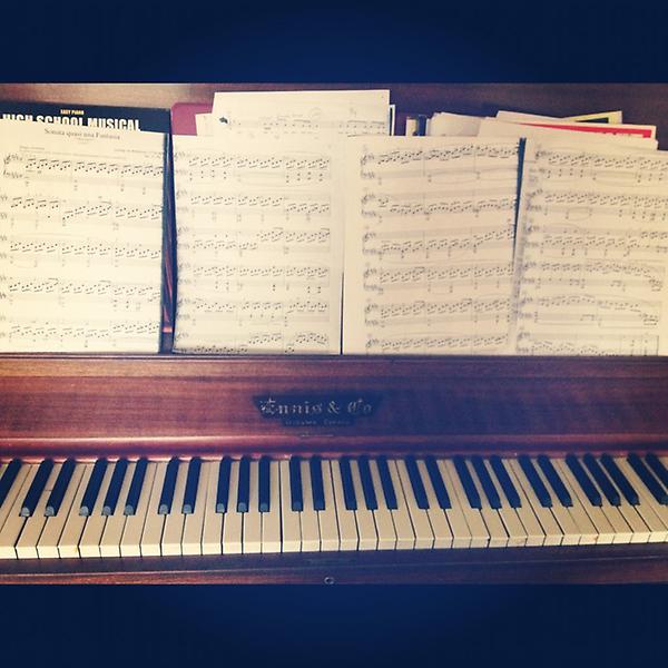 unaverage_j0's tweet image. Sonata quasi una Fantasia, hbu? #musicalnerd