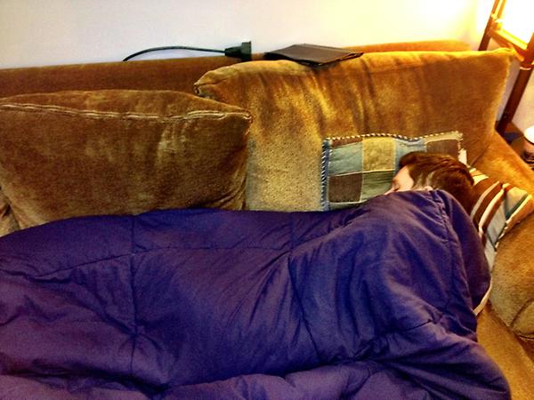 GootMusic's tweet photo. Someone is sleeping on the job...@alexgoot :) http://t.co/wf3EXYDx