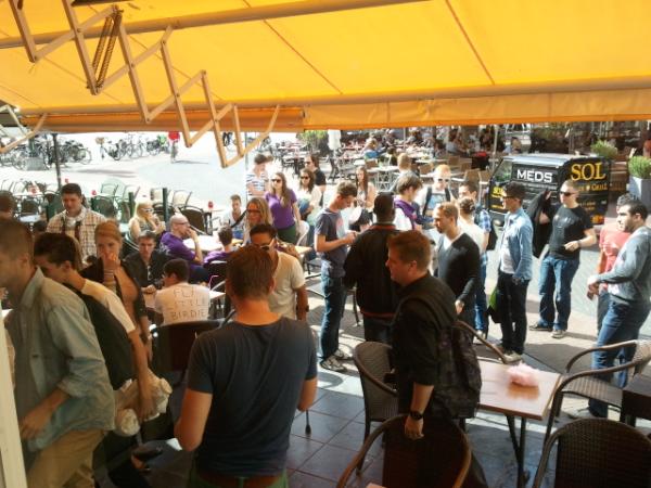 DerGuldenHaen's tweet photo. #introCM Welkom !! http://t.co/HVxqP18g