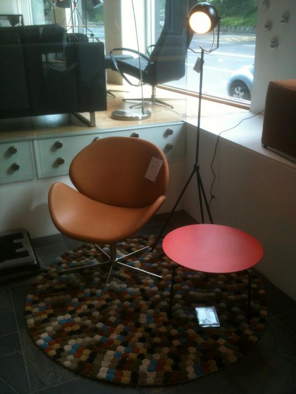 BoConcept_NZ's tweet image. Come check out this  new stunning Ogi chair @ 258 Thorndon quay. #stunnning